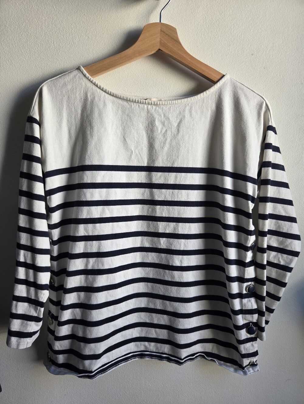Sézane Women's Navy and White Striped Boatneck Long-Sleeve Tee